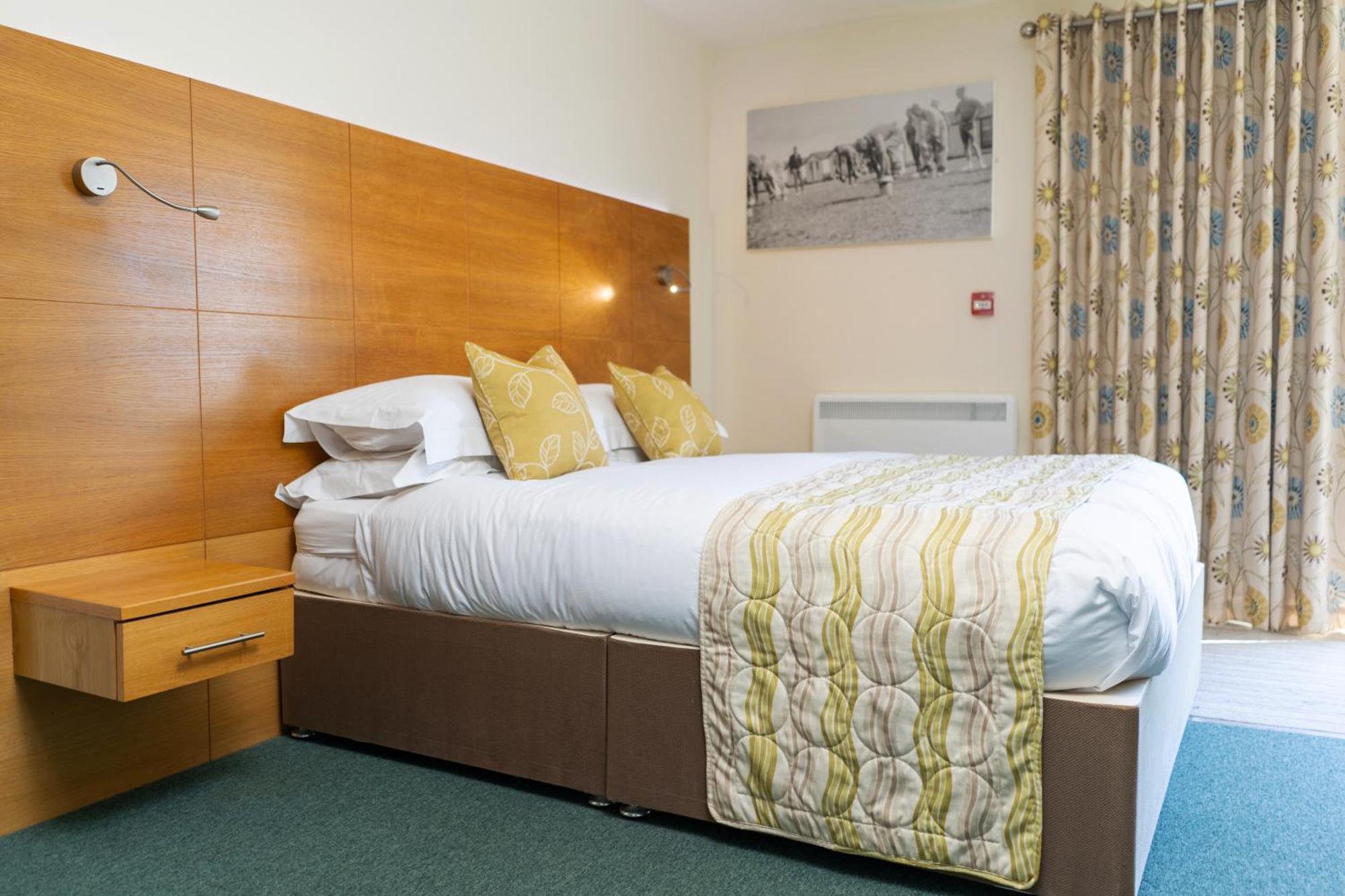 Croyde Bay Hotel Or Self Catering Exteriör bild
